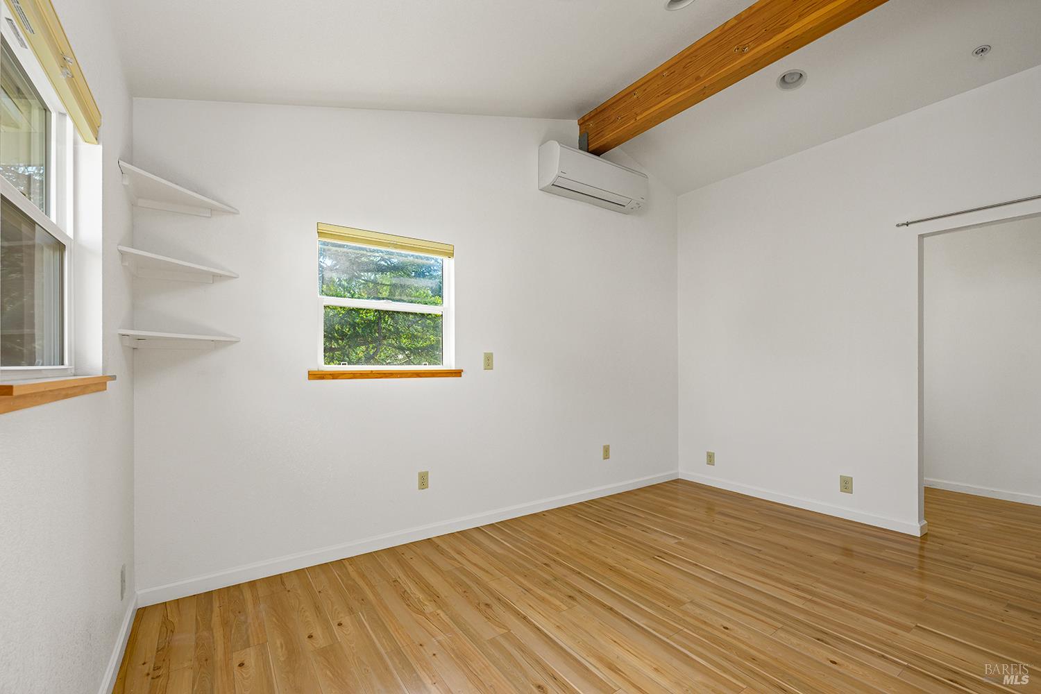 Detail Gallery Image 27 of 39 For 285 Neva St, Sebastopol,  CA 95472 - 3 Beds | 2/1 Baths