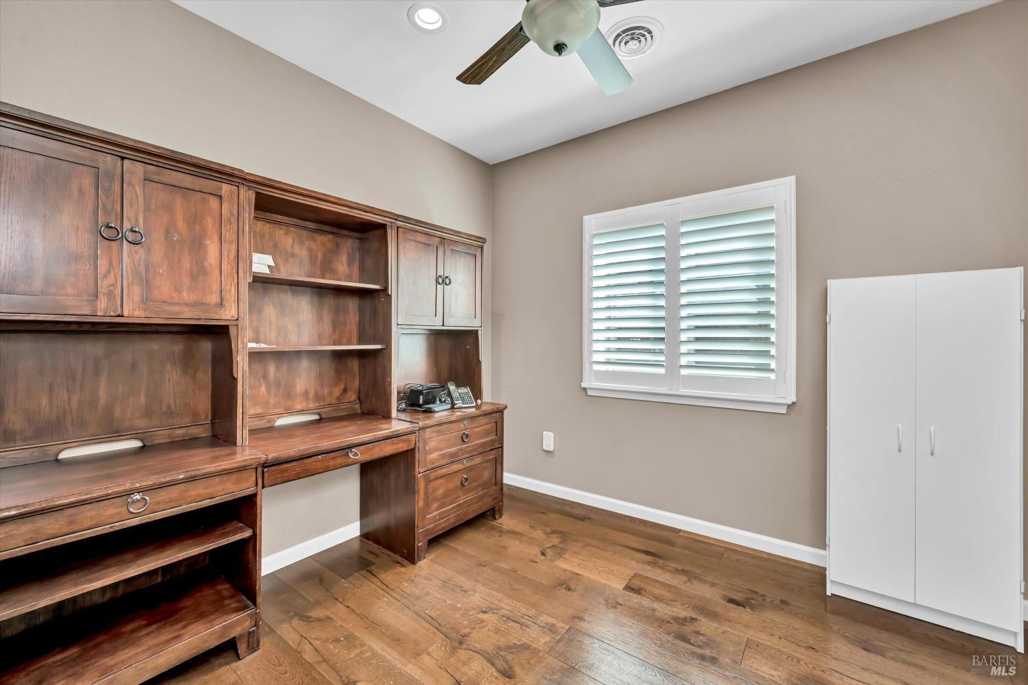 Detail Gallery Image 23 of 31 For 15384 Summit Blvd, Cobb,  CA 95426 - 3 Beds | 2/1 Baths