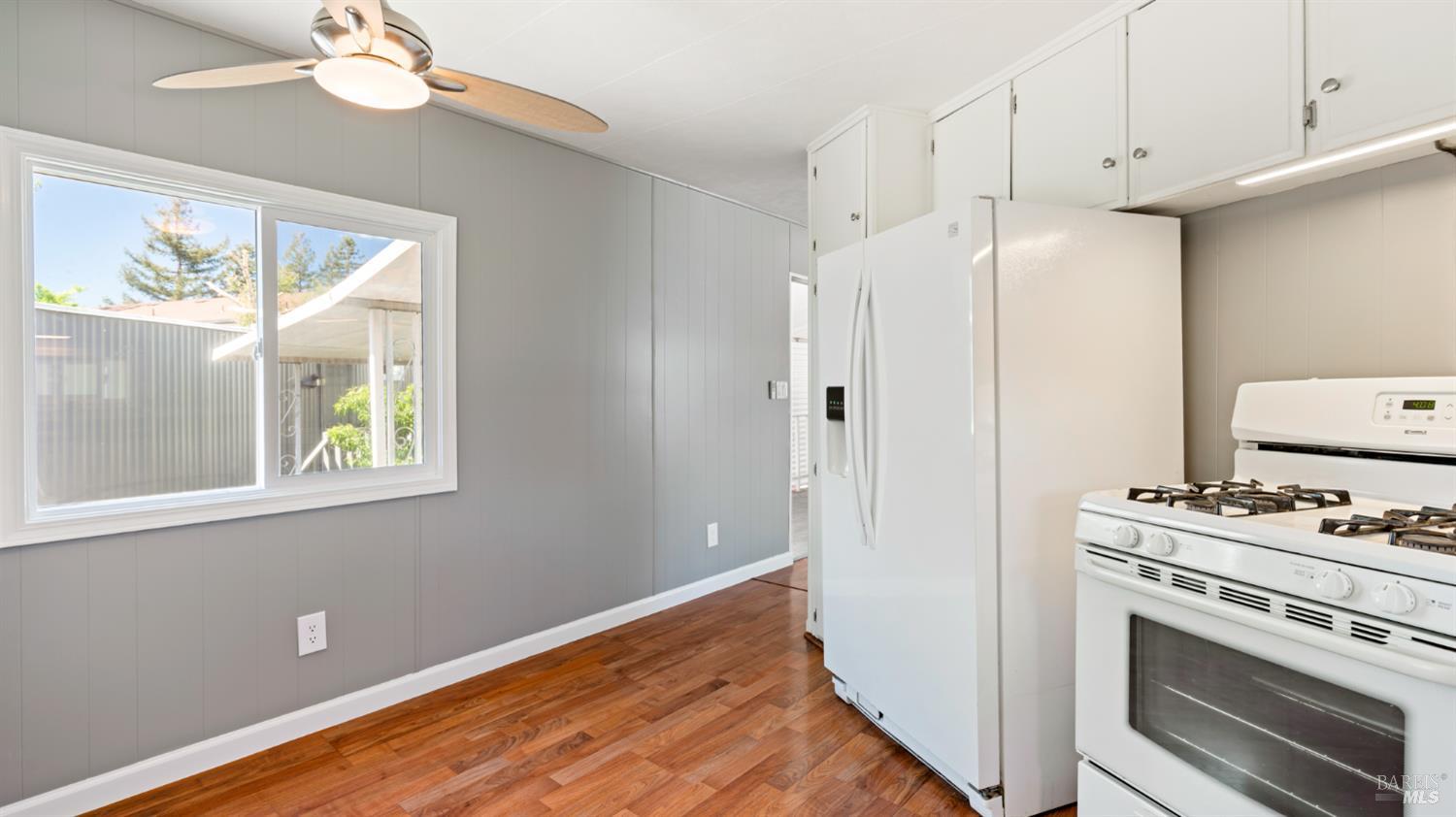 Detail Gallery Image 11 of 22 For 3162 Loretta Way, Santa Rosa,  CA 95403 - 2 Beds | 1 Baths