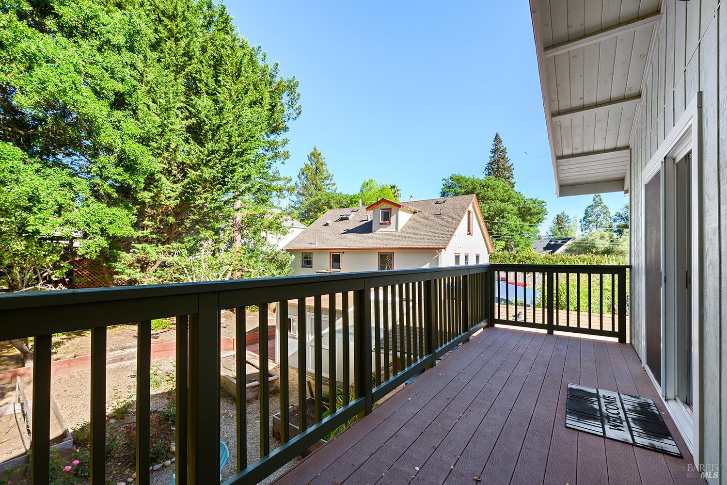 Detail Gallery Image 25 of 39 For 285 Neva St, Sebastopol,  CA 95472 - 3 Beds | 2/1 Baths