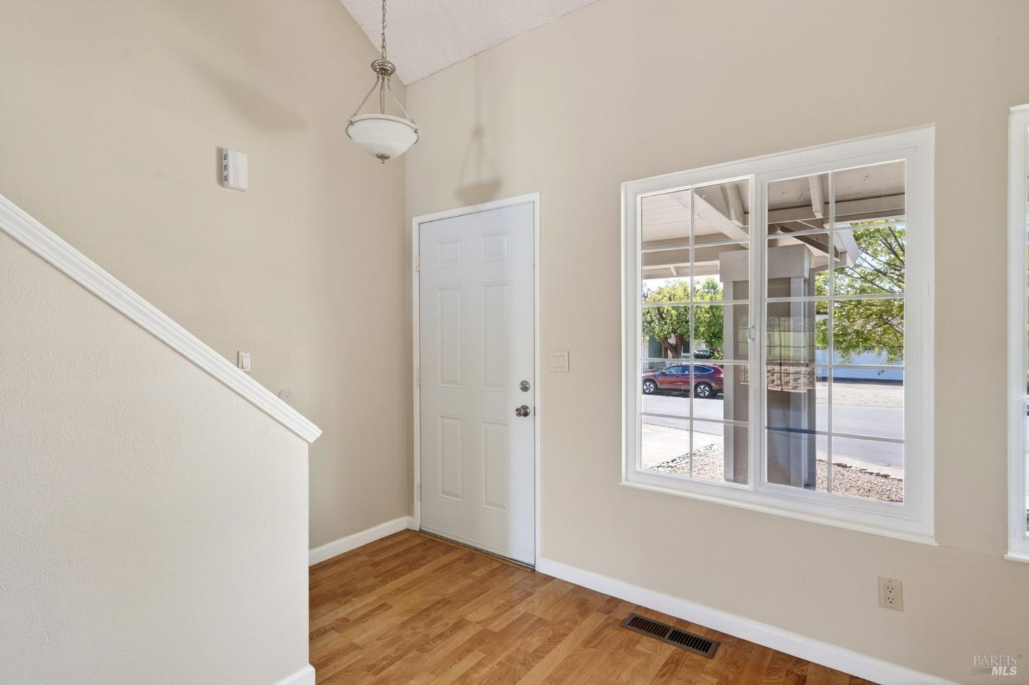 Detail Gallery Image 3 of 53 For 1508 Gladstone Way, Rohnert Park,  CA 94928 - 4 Beds | 2 Baths