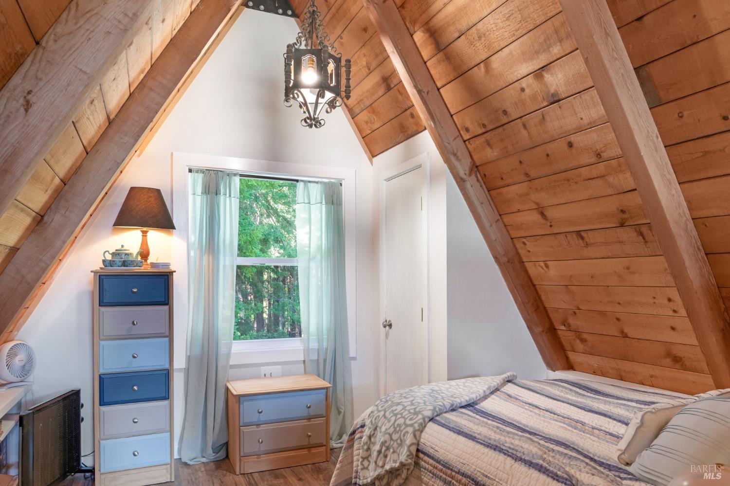 Detail Gallery Image 14 of 36 For 46650 Fish Rock Rd, Gualala,  CA 95445 - 3 Beds | 2 Baths