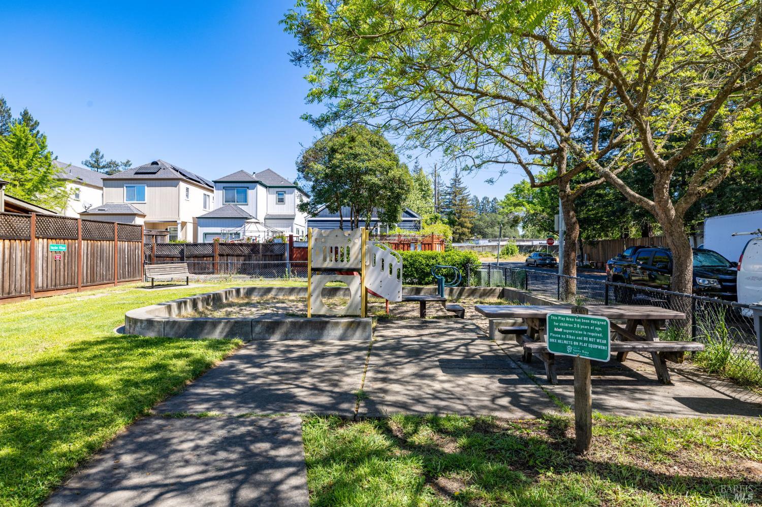 Detail Gallery Image 40 of 40 For 1440 Tammy Way, Santa Rosa,  CA 95401 - 2 Beds | 2/1 Baths