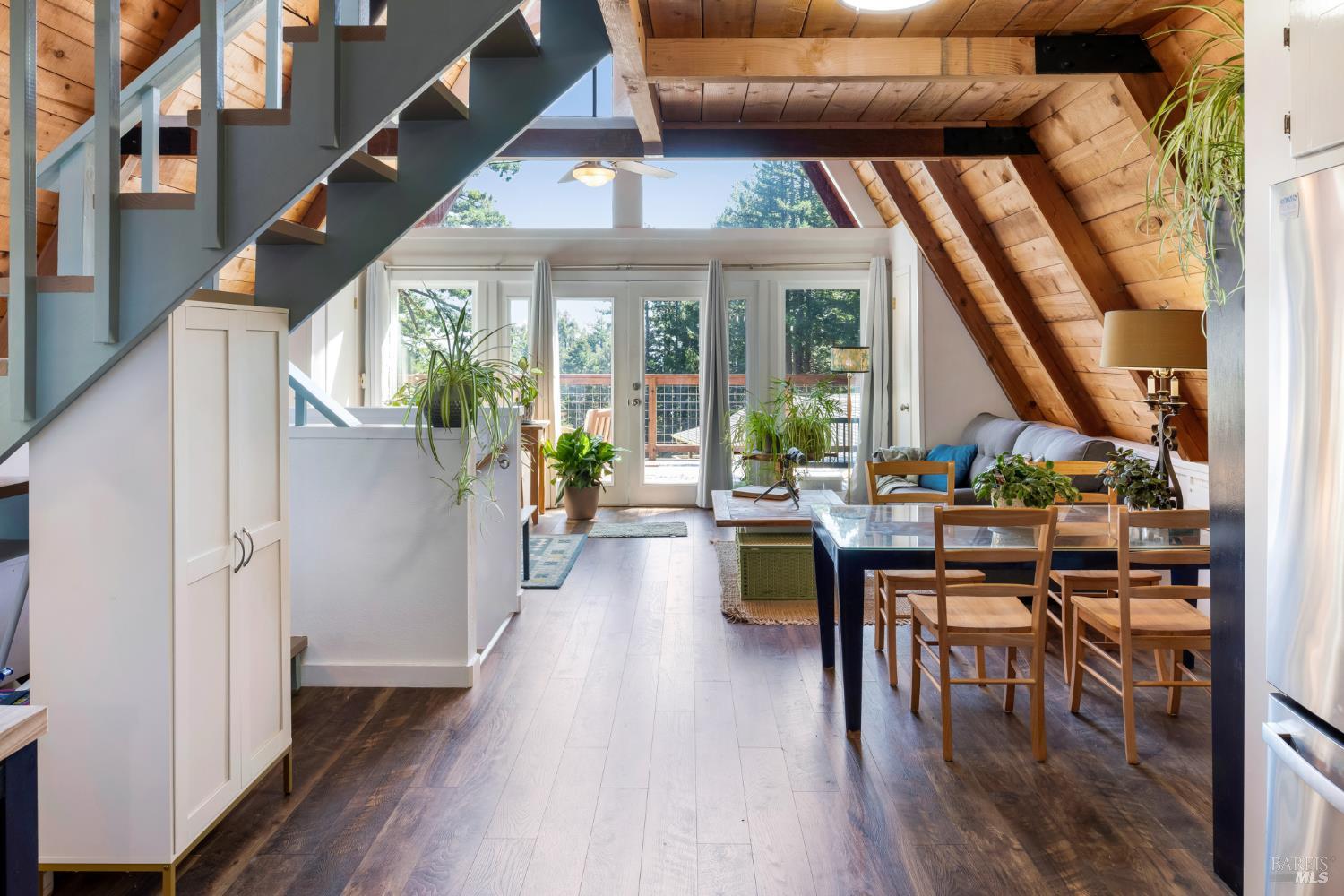 Detail Gallery Image 7 of 36 For 46650 Fish Rock Rd, Gualala,  CA 95445 - 3 Beds | 2 Baths