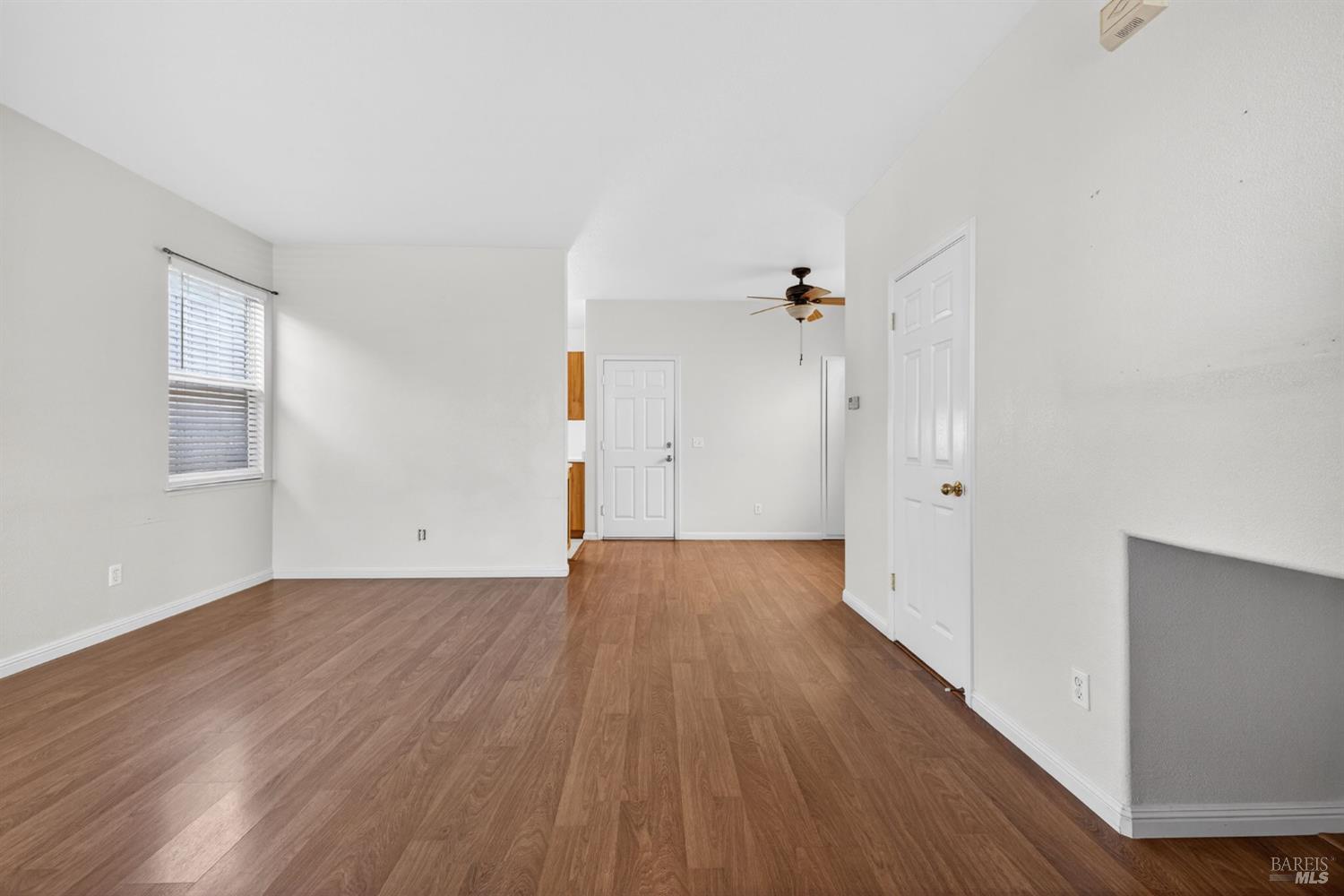 Detail Gallery Image 15 of 40 For 1440 Tammy Way, Santa Rosa,  CA 95401 - 2 Beds | 2/1 Baths