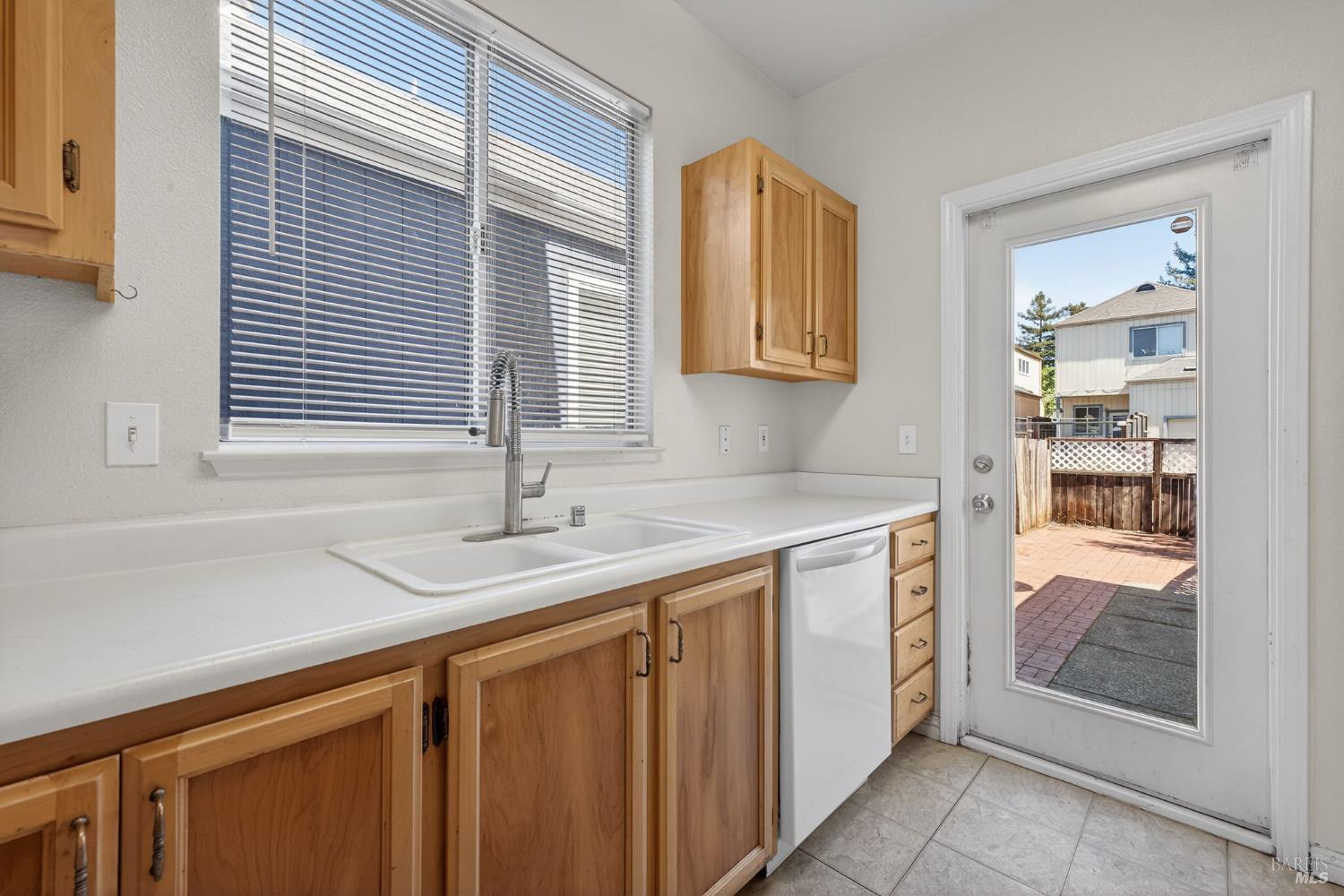 Detail Gallery Image 20 of 40 For 1440 Tammy Way, Santa Rosa,  CA 95401 - 2 Beds | 2/1 Baths