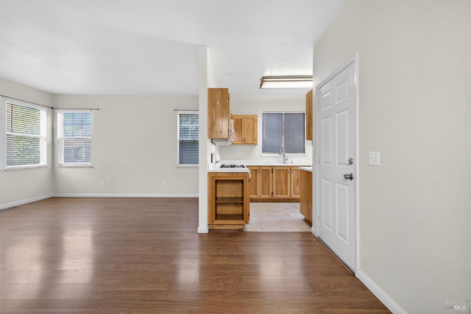 Detail Gallery Image 16 of 40 For 1440 Tammy Way, Santa Rosa,  CA 95401 - 2 Beds | 2/1 Baths