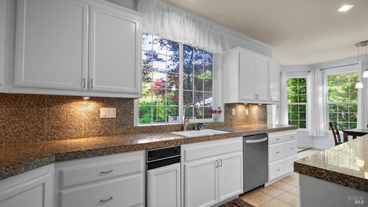 Detail Gallery Image 23 of 56 For 4742 Livingstone Pl, Santa Rosa,  CA 95405 - 4 Beds | 3 Baths