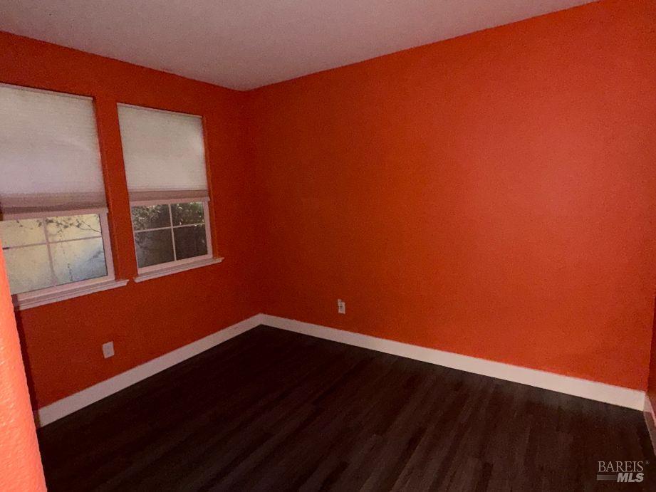 Detail Gallery Image 7 of 30 For 6223 Newhaven Ln, Vallejo,  CA 94591 - 4 Beds | 3 Baths