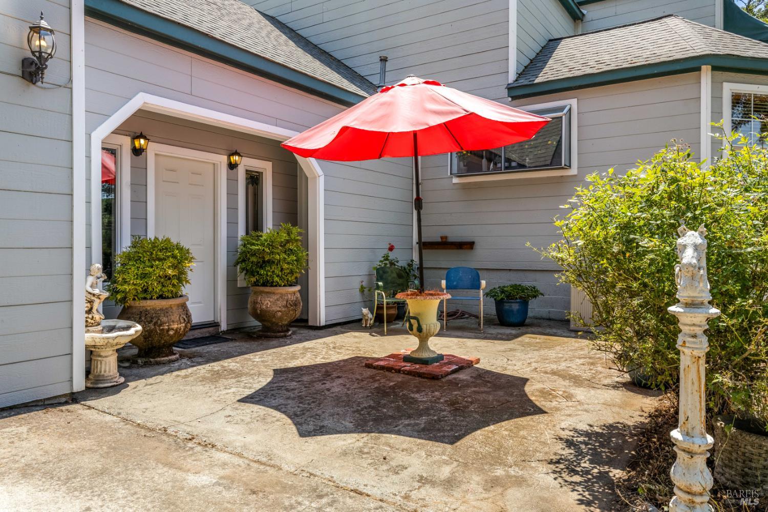 Detail Gallery Image 10 of 68 For 1940 Westlake Dr, Kelseyville,  CA 95451 - 3 Beds | 3/1 Baths