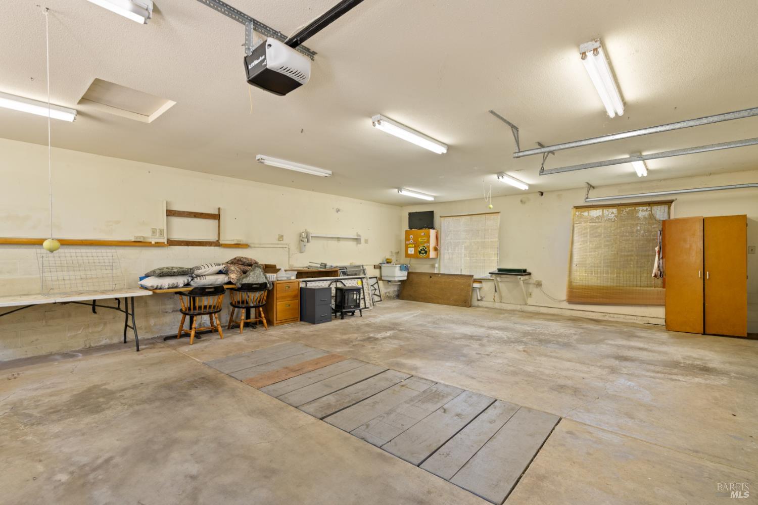 Detail Gallery Image 55 of 68 For 1940 Westlake Dr, Kelseyville,  CA 95451 - 3 Beds | 3/1 Baths