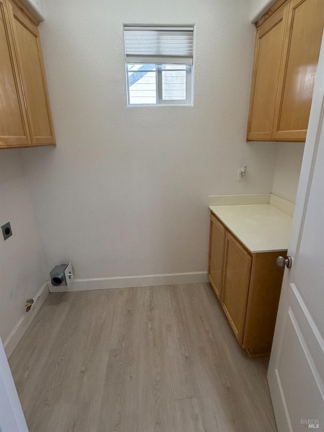 Detail Gallery Image 12 of 30 For 6223 Newhaven Ln, Vallejo,  CA 94591 - 4 Beds | 3 Baths