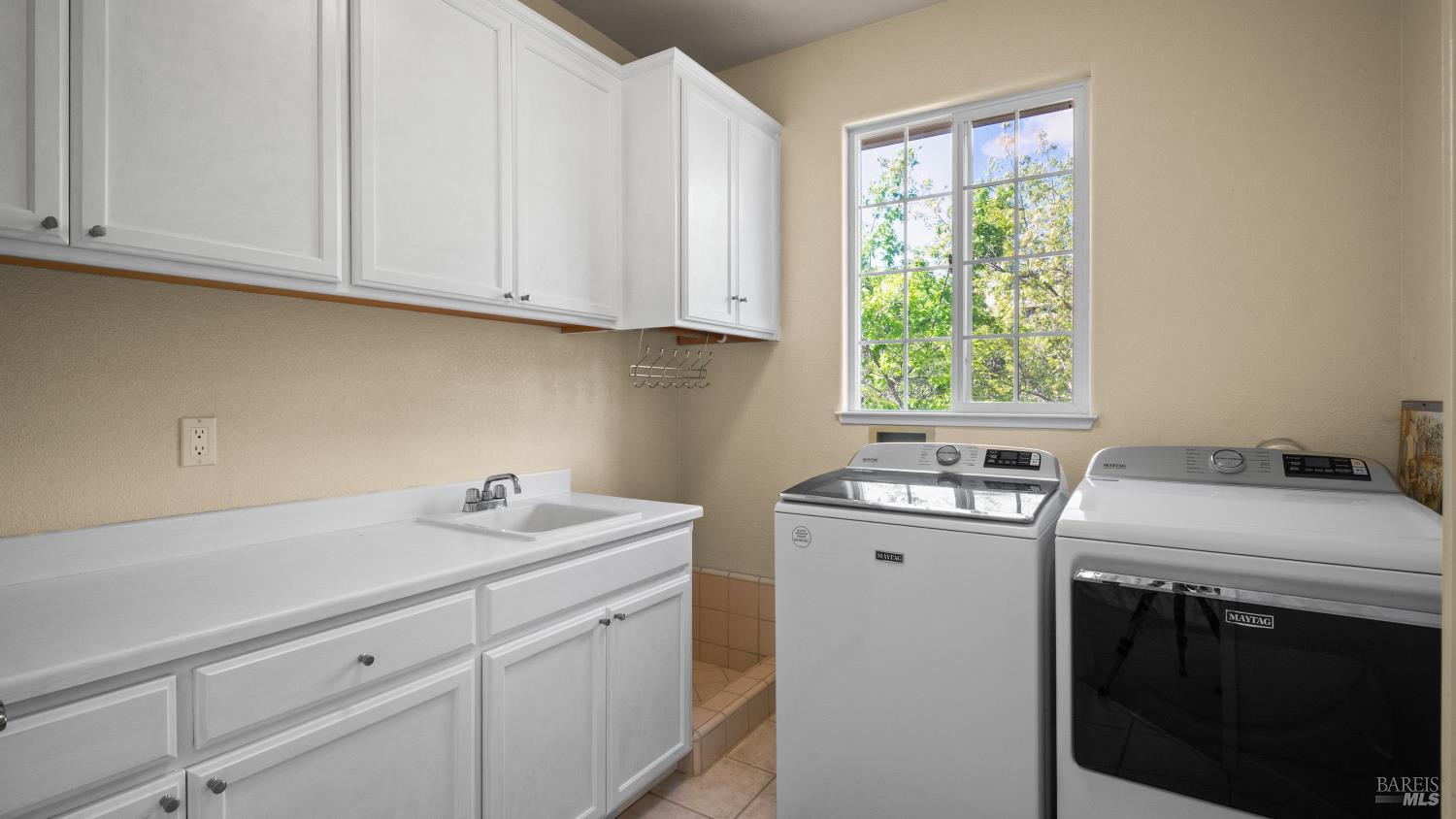 Detail Gallery Image 47 of 56 For 4742 Livingstone Pl, Santa Rosa,  CA 95405 - 4 Beds | 3 Baths