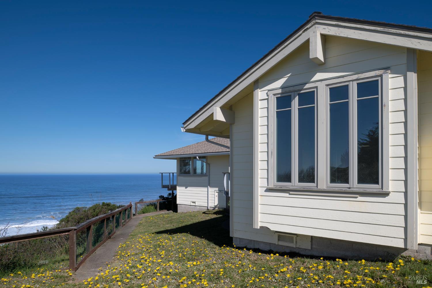 Detail Gallery Image 10 of 40 For 15150 Irish Beach Dr, Manchester,  CA 95445 - 2 Beds | 1/1 Baths