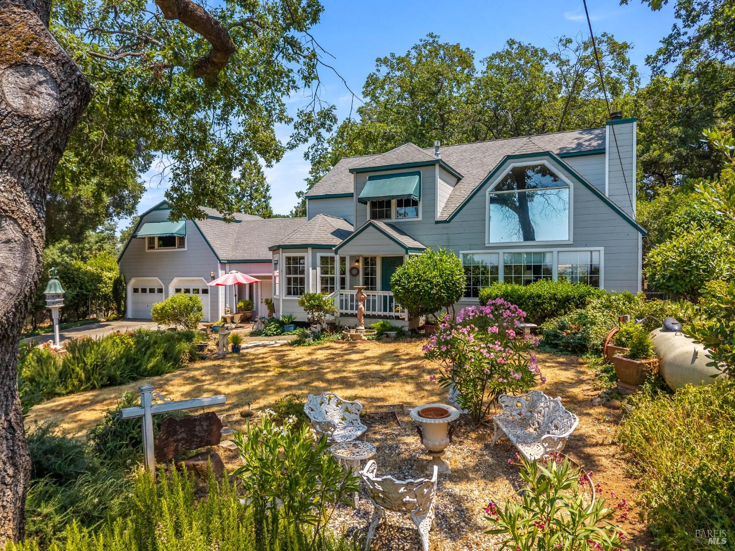 Detail Gallery Image 9 of 68 For 1940 Westlake Dr, Kelseyville,  CA 95451 - 3 Beds | 3/1 Baths