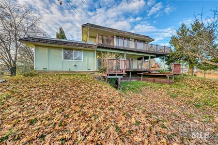 Detail Gallery Image 6 of 75 For 2173 Martin St, Lakeport,  CA 95453 - 4 Beds | 3/1 Baths