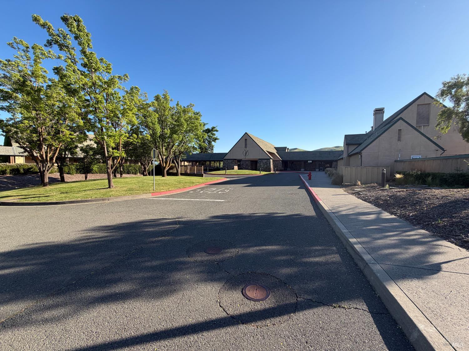 Detail Gallery Image 30 of 30 For 6223 Newhaven Ln, Vallejo,  CA 94591 - 4 Beds | 3 Baths