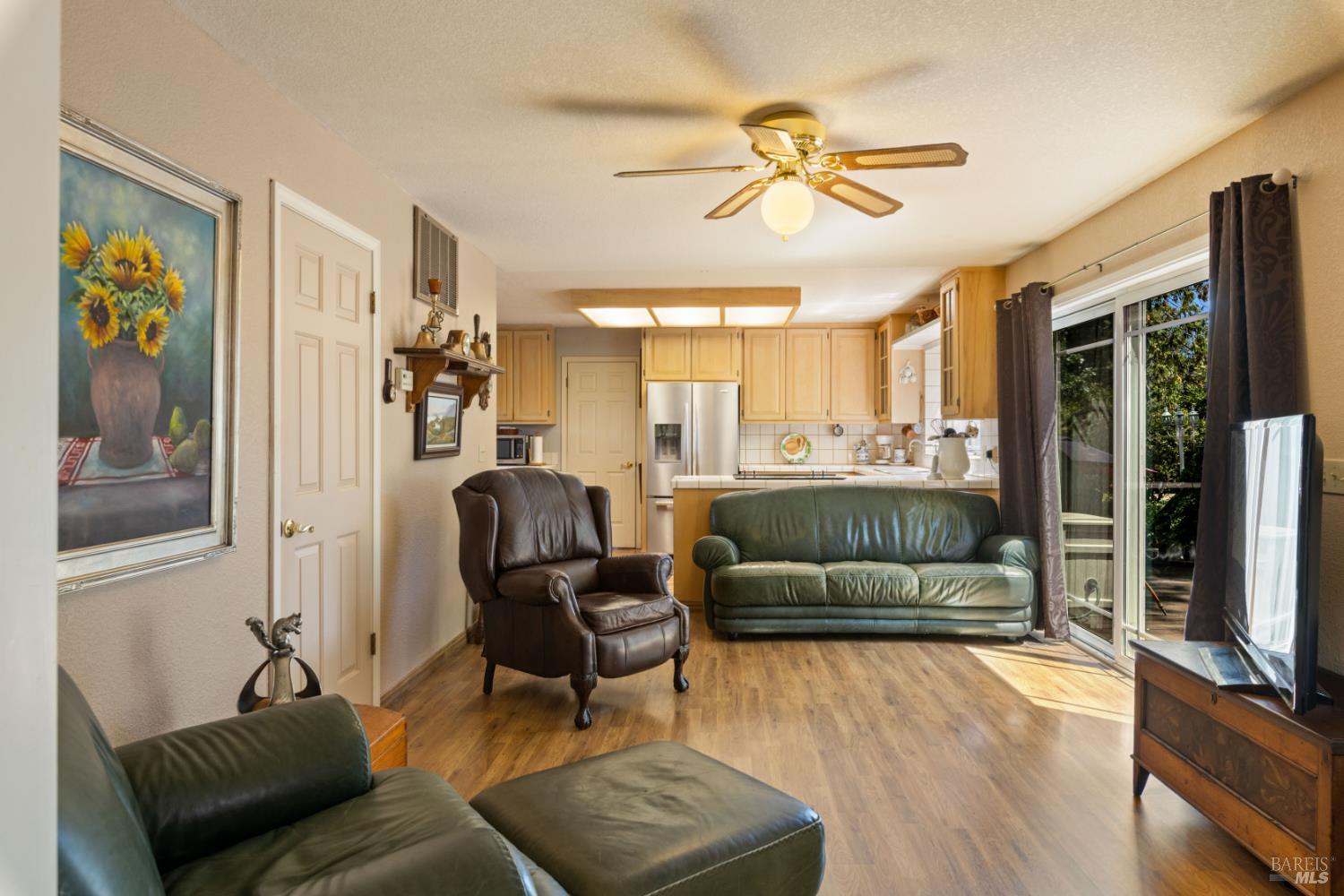 Detail Gallery Image 17 of 68 For 1940 Westlake Dr, Kelseyville,  CA 95451 - 3 Beds | 3/1 Baths