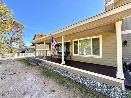 Detail Gallery Image 4 of 7 For 8155 Peninsula Dr, Kelseyville,  CA 95451 - 3 Beds | 3/1 Baths