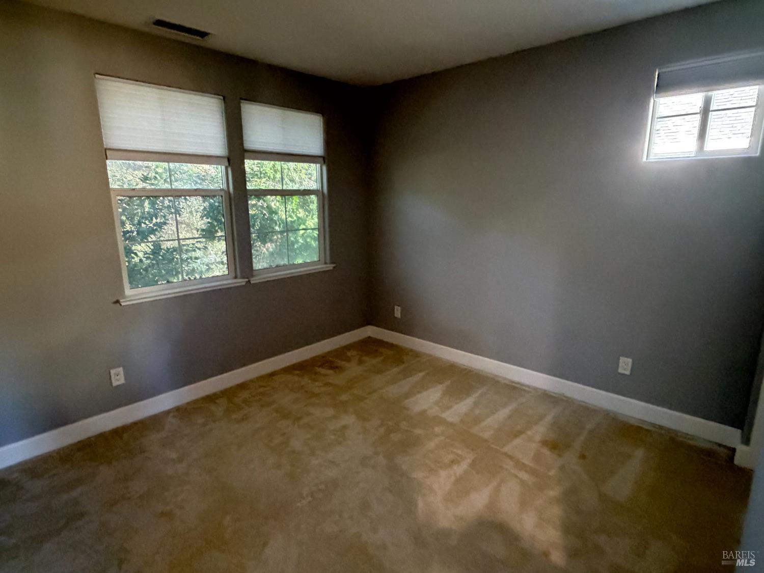 Detail Gallery Image 13 of 30 For 6223 Newhaven Ln, Vallejo,  CA 94591 - 4 Beds | 3 Baths