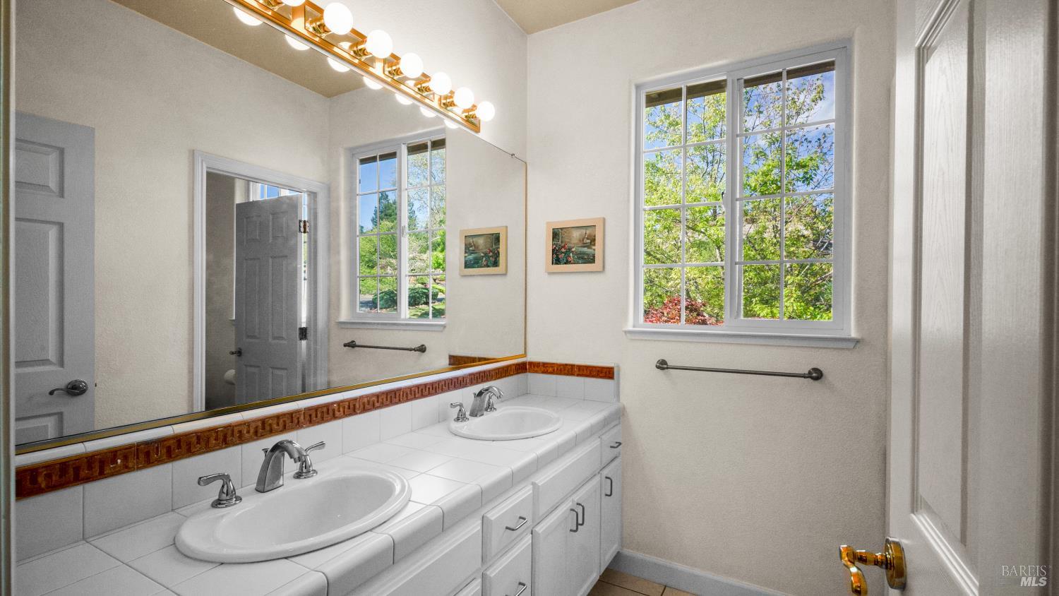 Detail Gallery Image 44 of 56 For 4742 Livingstone Pl, Santa Rosa,  CA 95405 - 4 Beds | 3 Baths