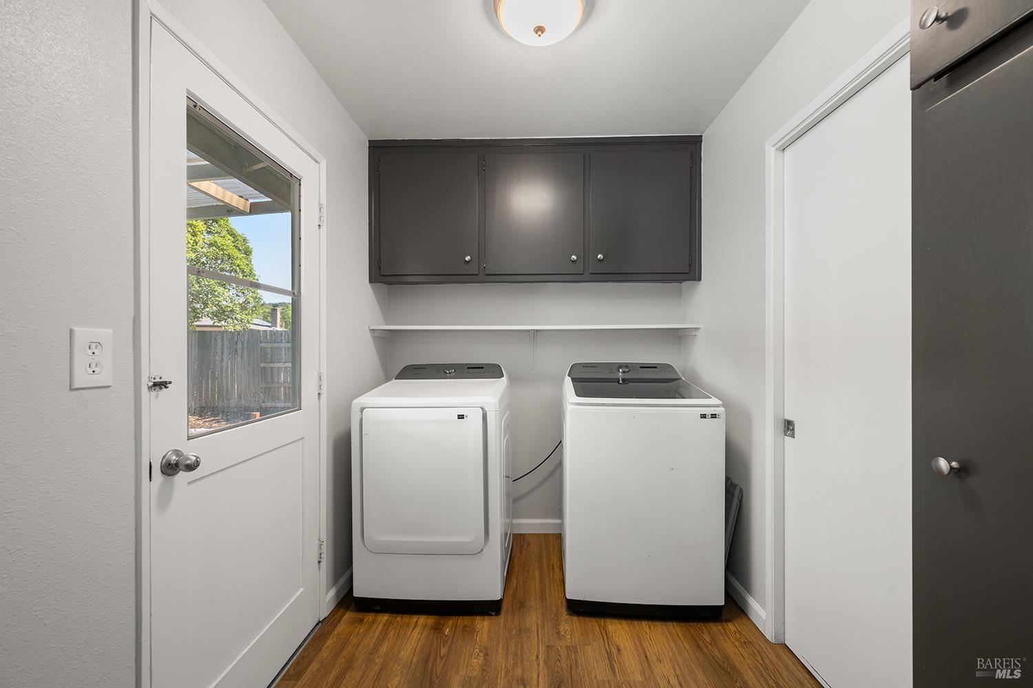 Detail Gallery Image 15 of 28 For 2621 Neotomas Ave, Santa Rosa,  CA 95405 - 3 Beds | 2 Baths