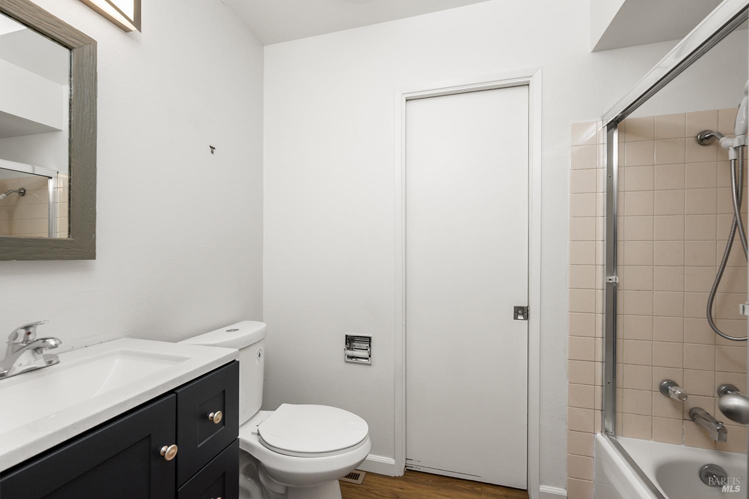 Detail Gallery Image 17 of 28 For 2621 Neotomas Ave, Santa Rosa,  CA 95405 - 3 Beds | 2 Baths