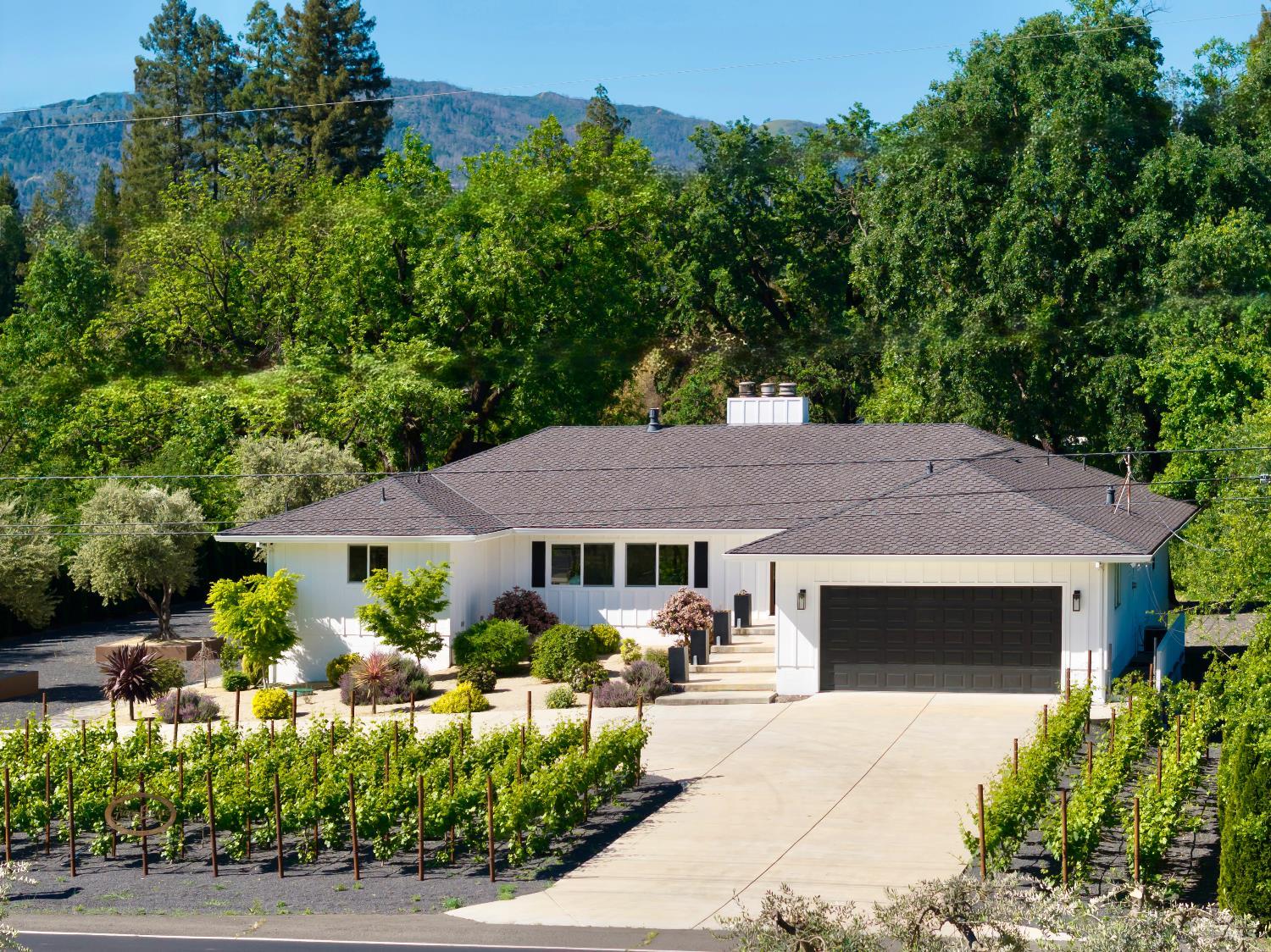 201 Silverado Trail N