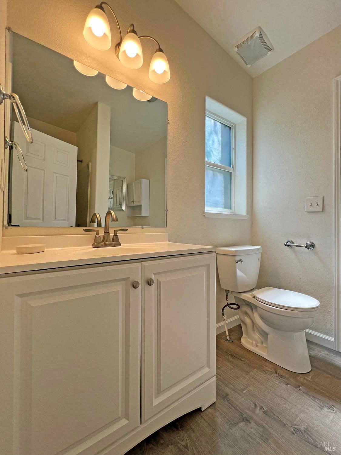 Detail Gallery Image 19 of 28 For 565 Milani Dr, Ukiah,  CA 95482 - 3 Beds | 2 Baths