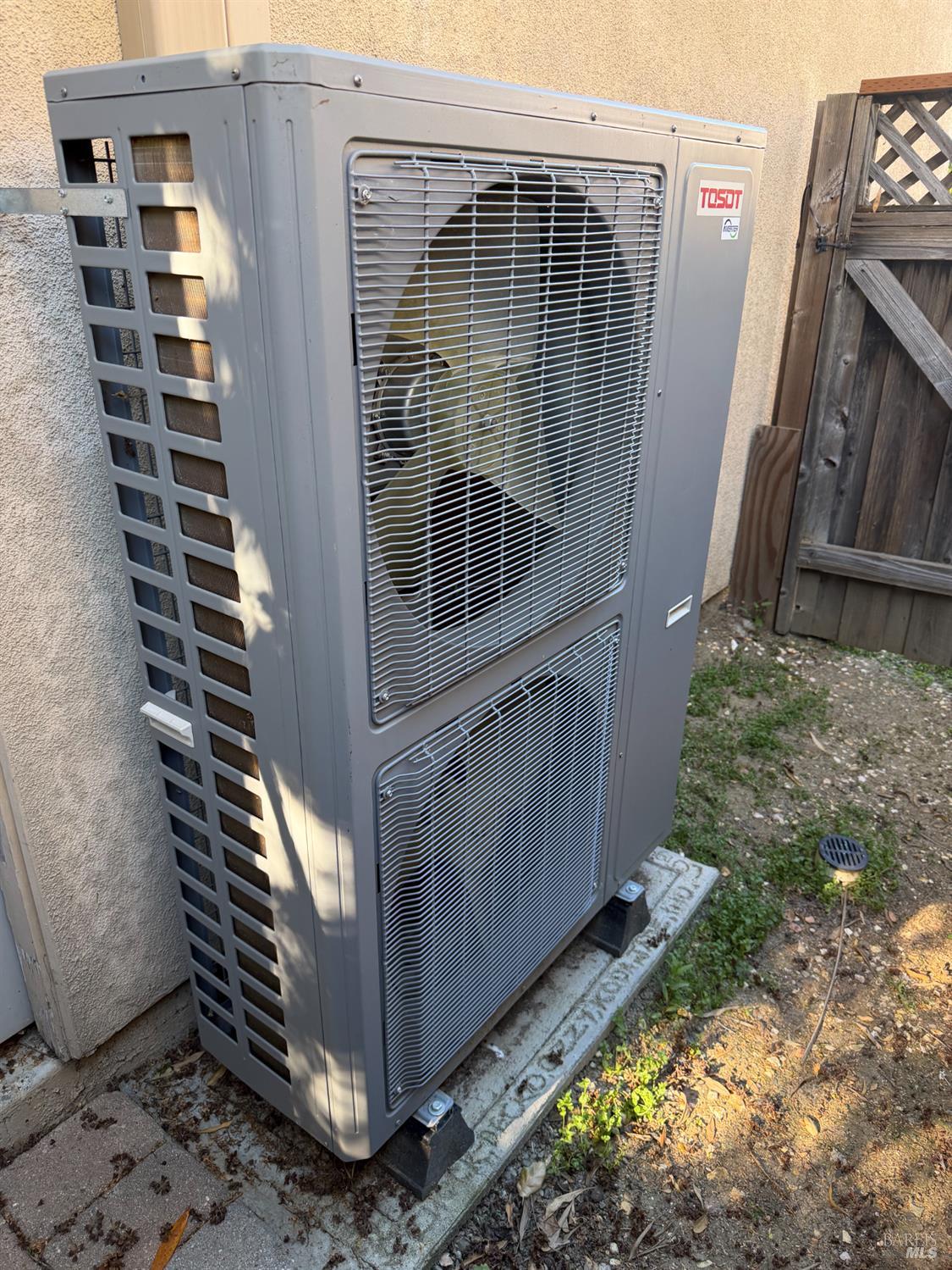 Detail Gallery Image 24 of 30 For 6223 Newhaven Ln, Vallejo,  CA 94591 - 4 Beds | 3 Baths