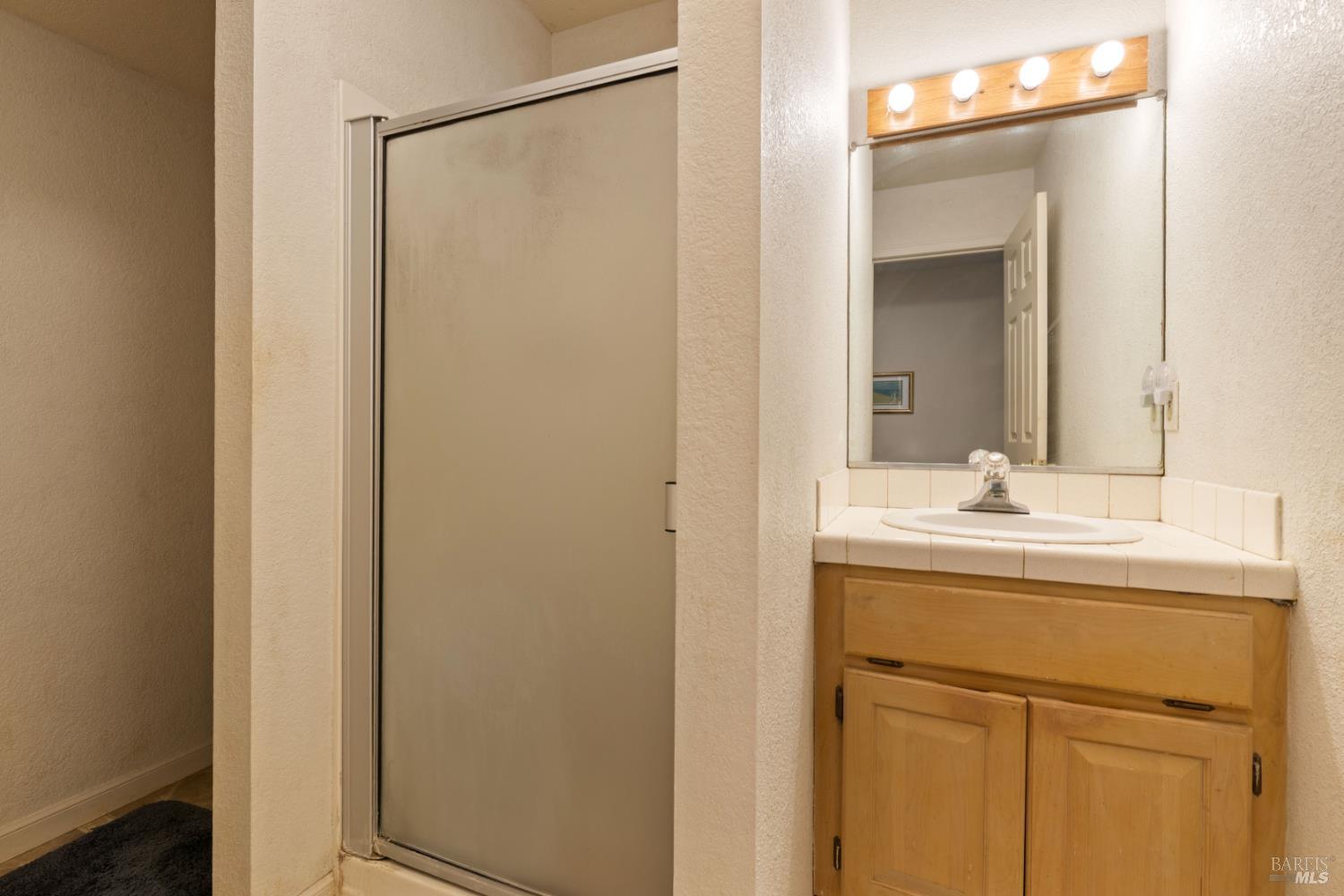 Detail Gallery Image 34 of 68 For 1940 Westlake Dr, Kelseyville,  CA 95451 - 3 Beds | 3/1 Baths