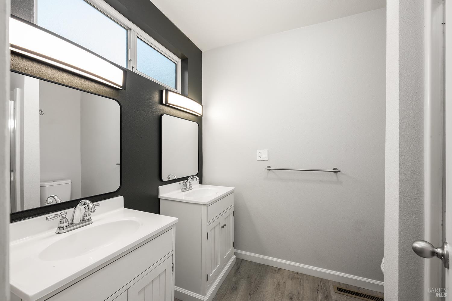 Detail Gallery Image 24 of 28 For 2621 Neotomas Ave, Santa Rosa,  CA 95405 - 3 Beds | 2 Baths