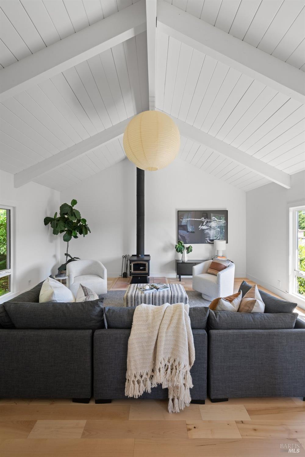 Detail Gallery Image 13 of 29 For 191 Elinor Ave, Mill Valley,  CA 94941 - 4 Beds | 3 Baths