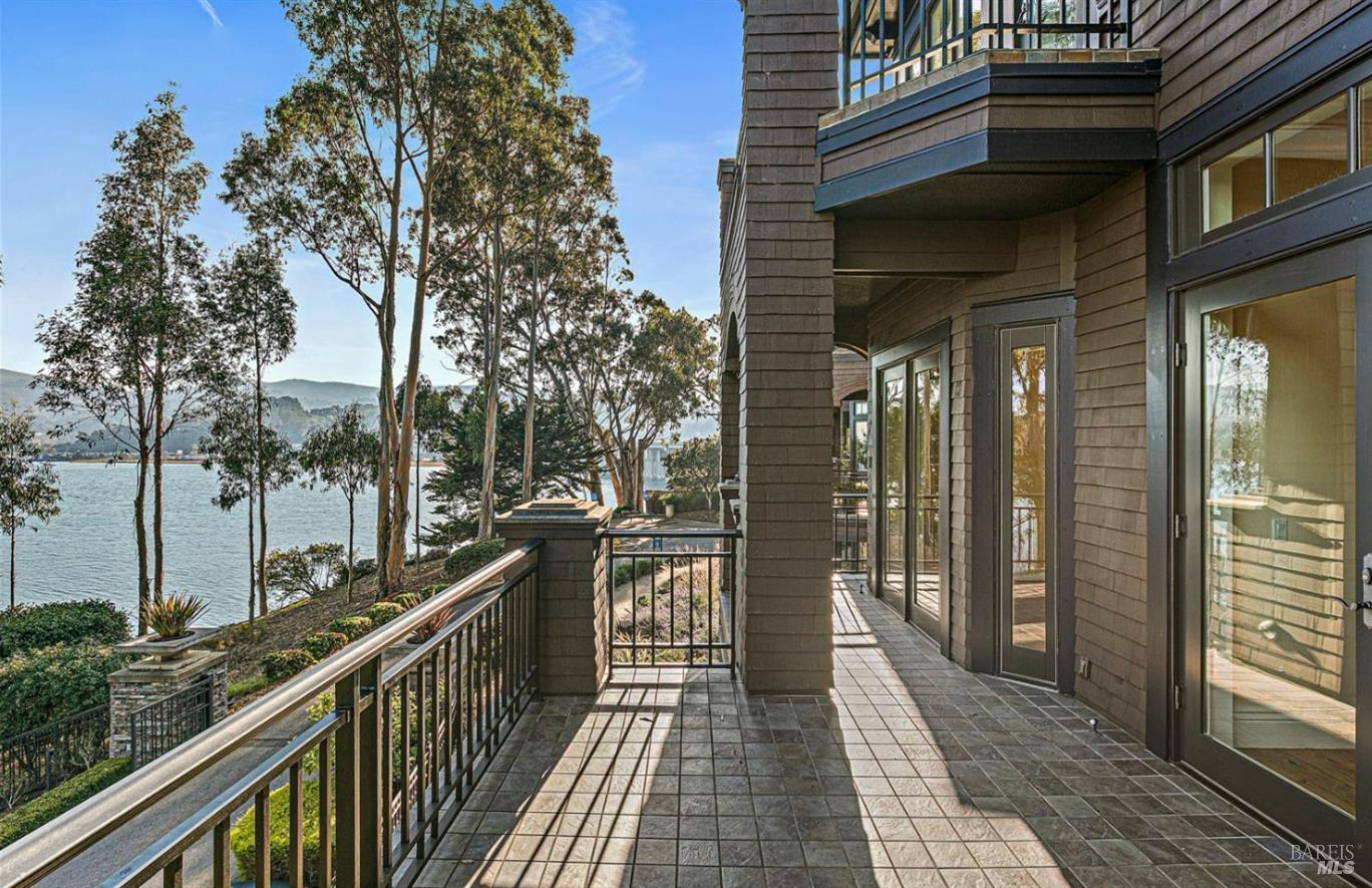 Front Image Thumbnail for BA326029206