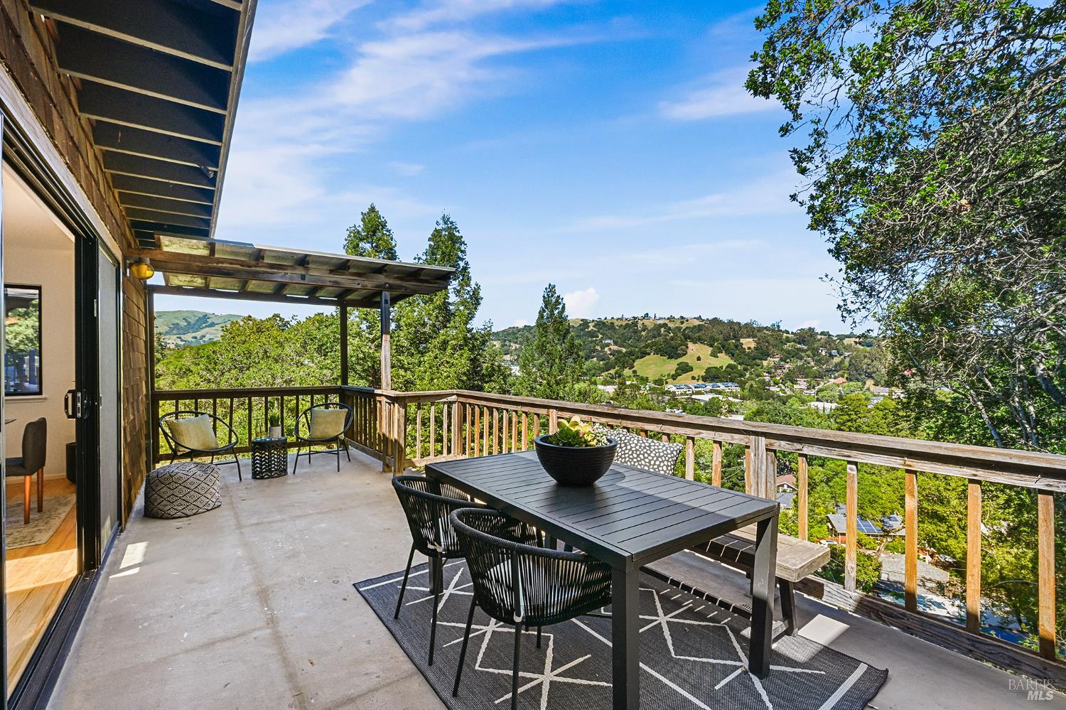 Detail Gallery Image 8 of 61 For 37 Manzanita Rd, Fairfax,  CA 94930 - 3 Beds | 2 Baths