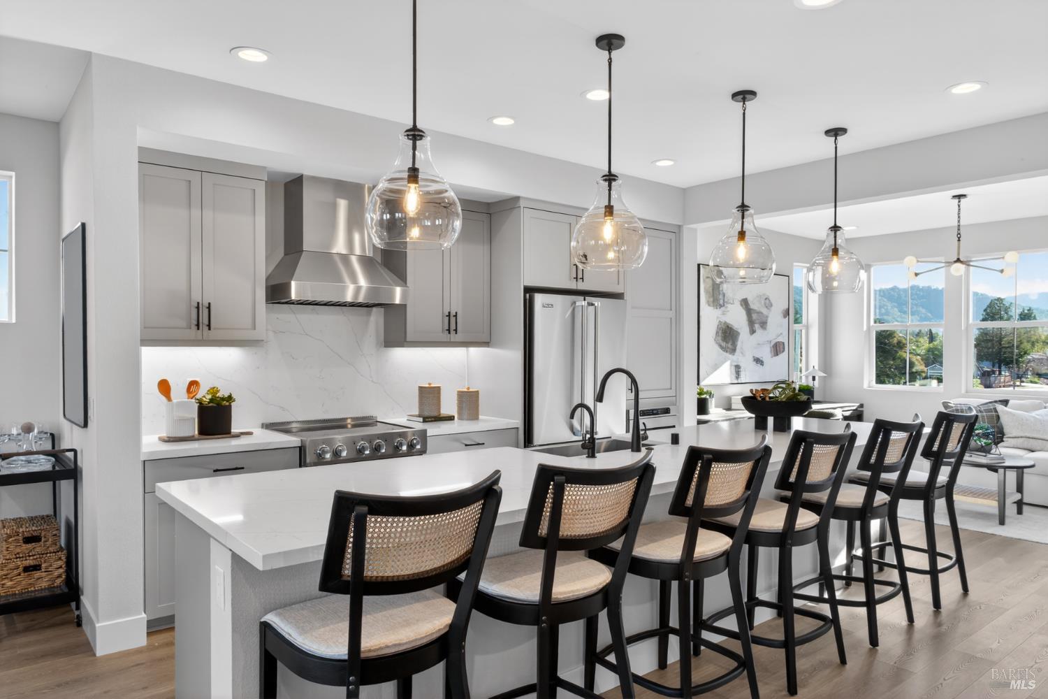 Detail Gallery Image 3 of 18 For 18484 Azul Ln, Morgan Hill,  CA 95037 - 4 Beds | 3 Baths