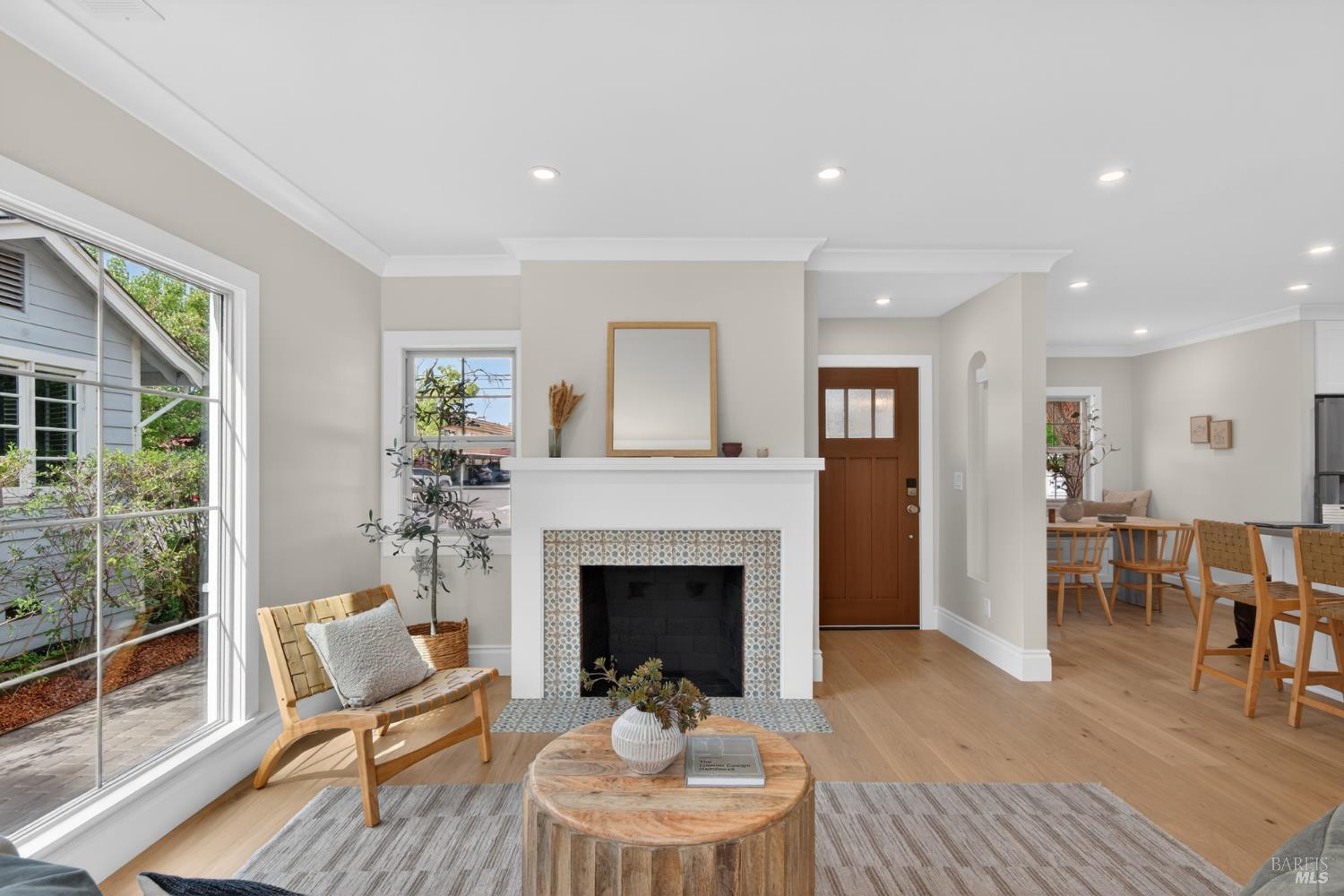 617 G Street photo 2