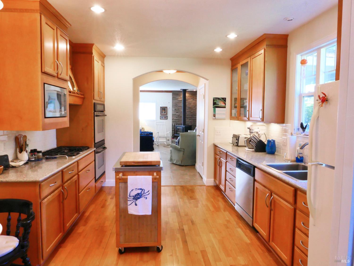 Detail Gallery Image 12 of 33 For 30860 Simpson Ln, Fort Bragg,  CA 95437 - 2 Beds | 2 Baths