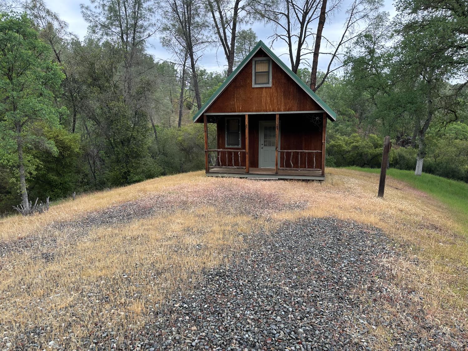 Detail Gallery Image 6 of 28 For 2002 Ogulin Canyon Rd, Clearlake,  CA 95422 - 2 Beds | 2 Baths