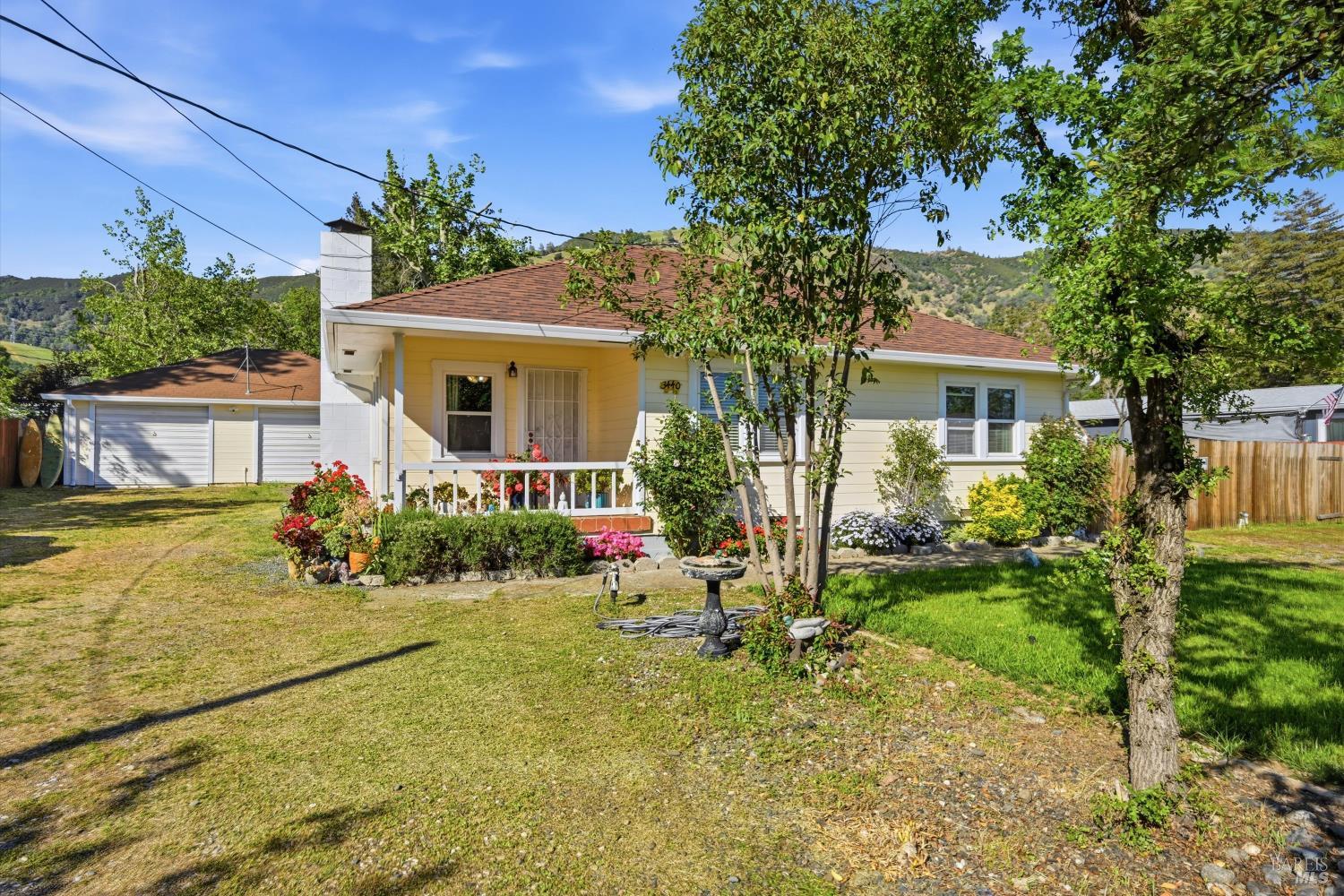 Detail Gallery Image 20 of 27 For 3440 Beach Pass, Nice,  CA 95464 - 2 Beds | 1 Baths