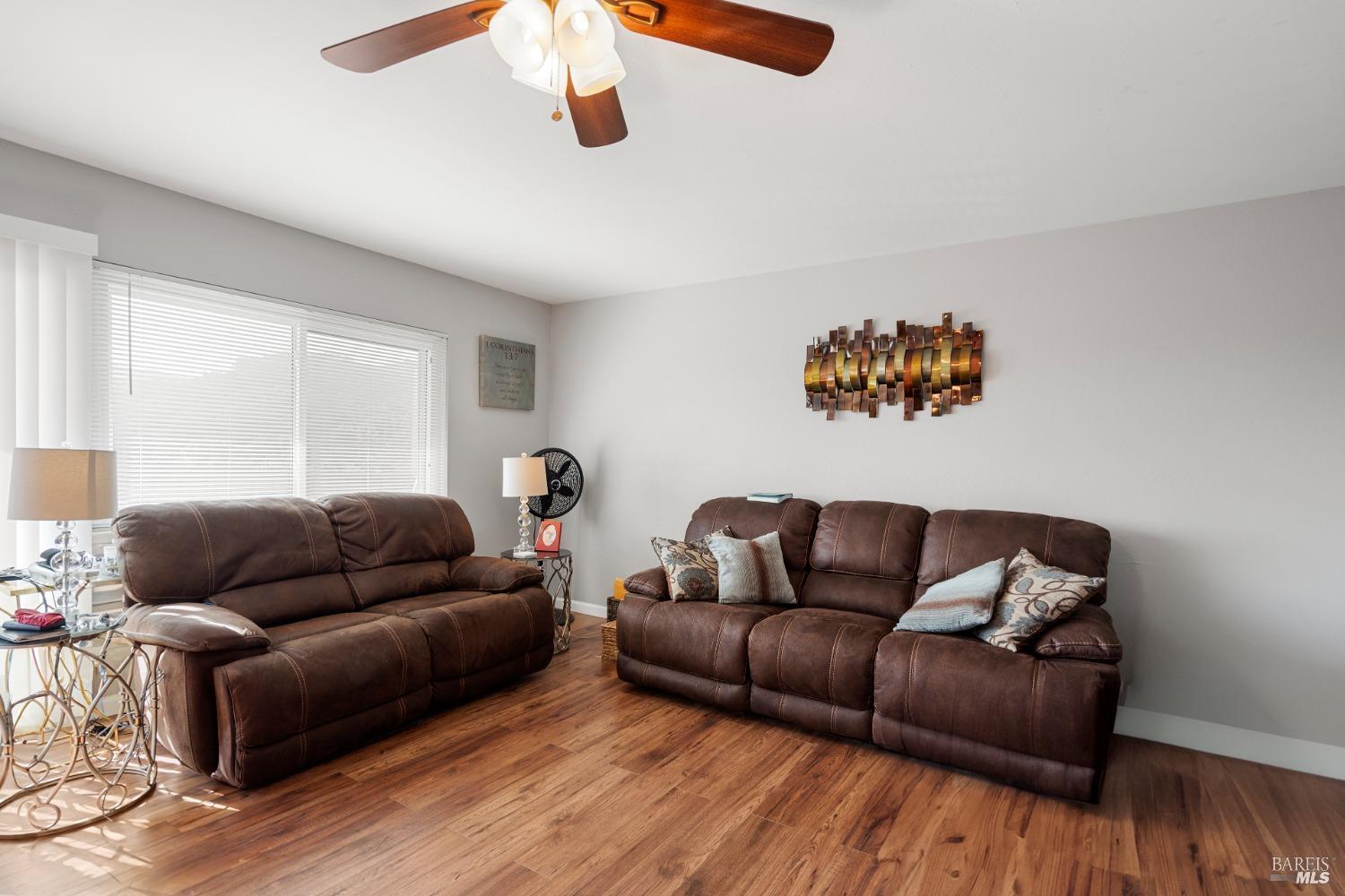 Detail Gallery Image 11 of 12 For 715 Drake Ave, Sausalito,  CA 94965 - 2 Beds | 1 Baths