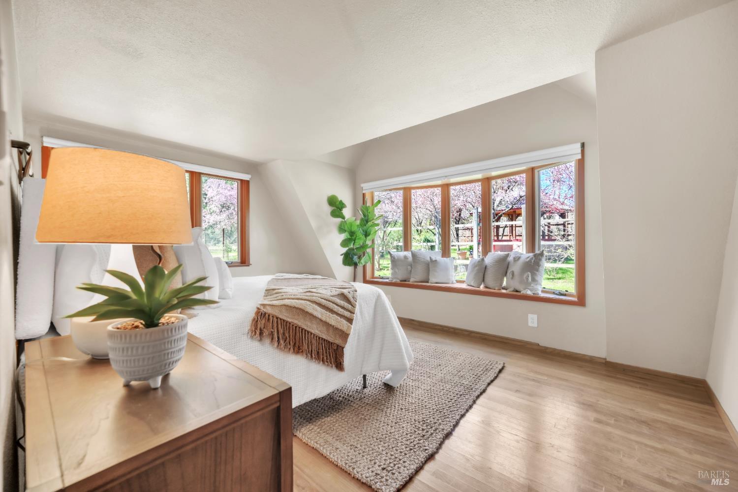 Detail Gallery Image 33 of 50 For 1996 River View Rd, Clearlake Oaks,  CA 95423 - 2 Beds | 1 Baths