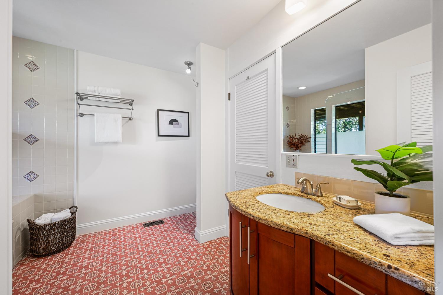 Detail Gallery Image 44 of 61 For 37 Manzanita Rd, Fairfax,  CA 94930 - 3 Beds | 2 Baths