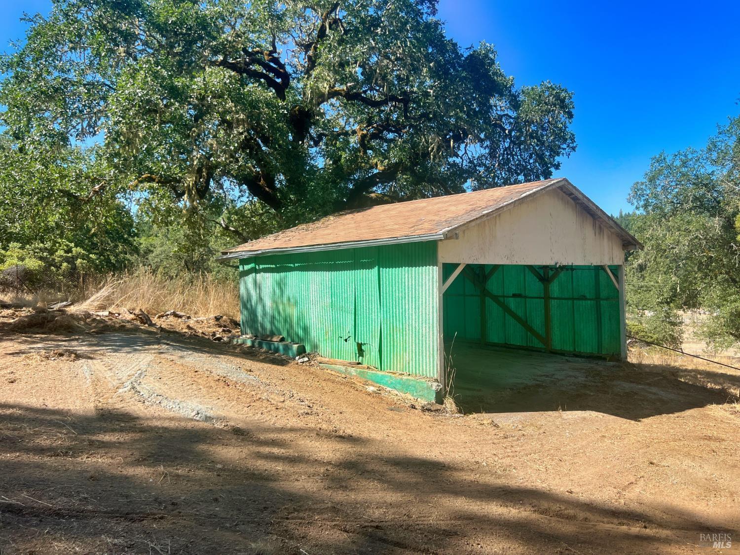 Detail Gallery Image 28 of 36 For 46145 Meadow Ln, Laytonville,  CA 95454 - 2 Beds | 1 Baths