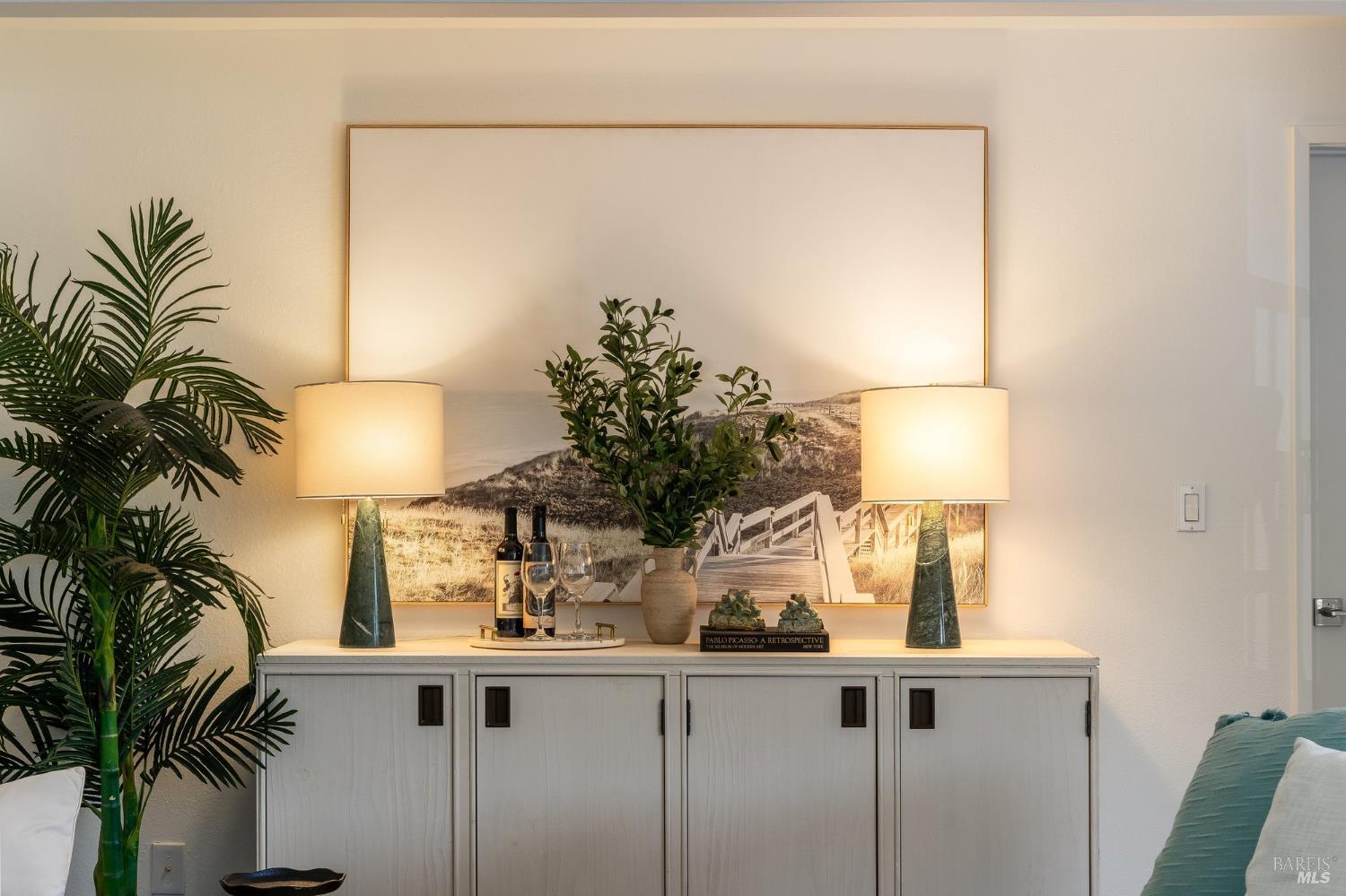 Detail Gallery Image 5 of 55 For 70 Stanford Way, Sausalito,  CA 94965 - 3 Beds | 3 Baths