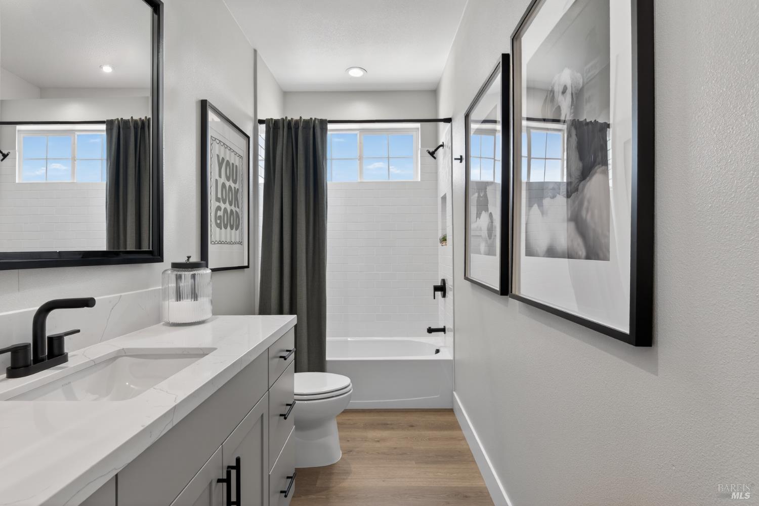 Detail Gallery Image 15 of 18 For 18484 Azul Ln, Morgan Hill,  CA 95037 - 4 Beds | 3 Baths