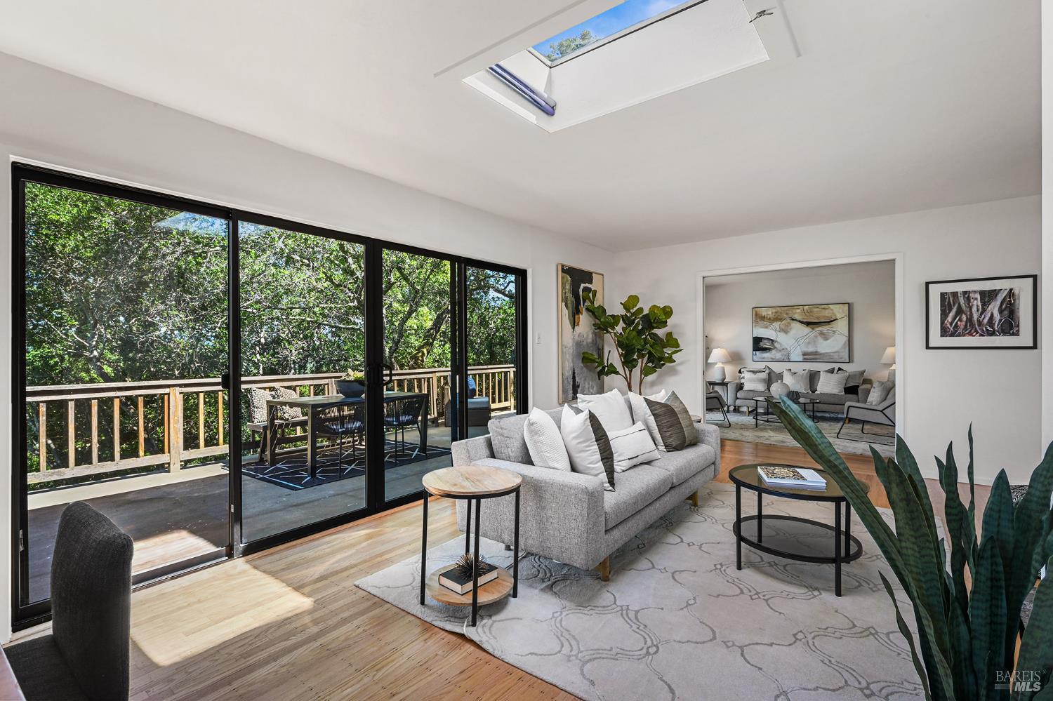 Detail Gallery Image 10 of 61 For 37 Manzanita Rd, Fairfax,  CA 94930 - 3 Beds | 2 Baths