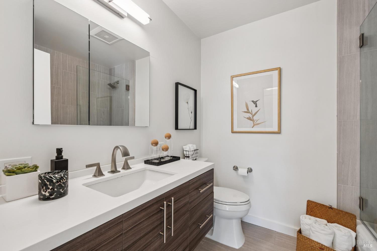 Detail Gallery Image 29 of 39 For 28 Royal Ct, San Rafael,  CA 94901 - 2 Beds | 1 Baths