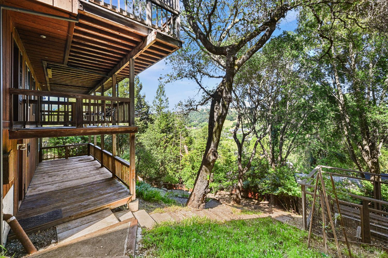 Detail Gallery Image 53 of 61 For 37 Manzanita Rd, Fairfax,  CA 94930 - 3 Beds | 2 Baths