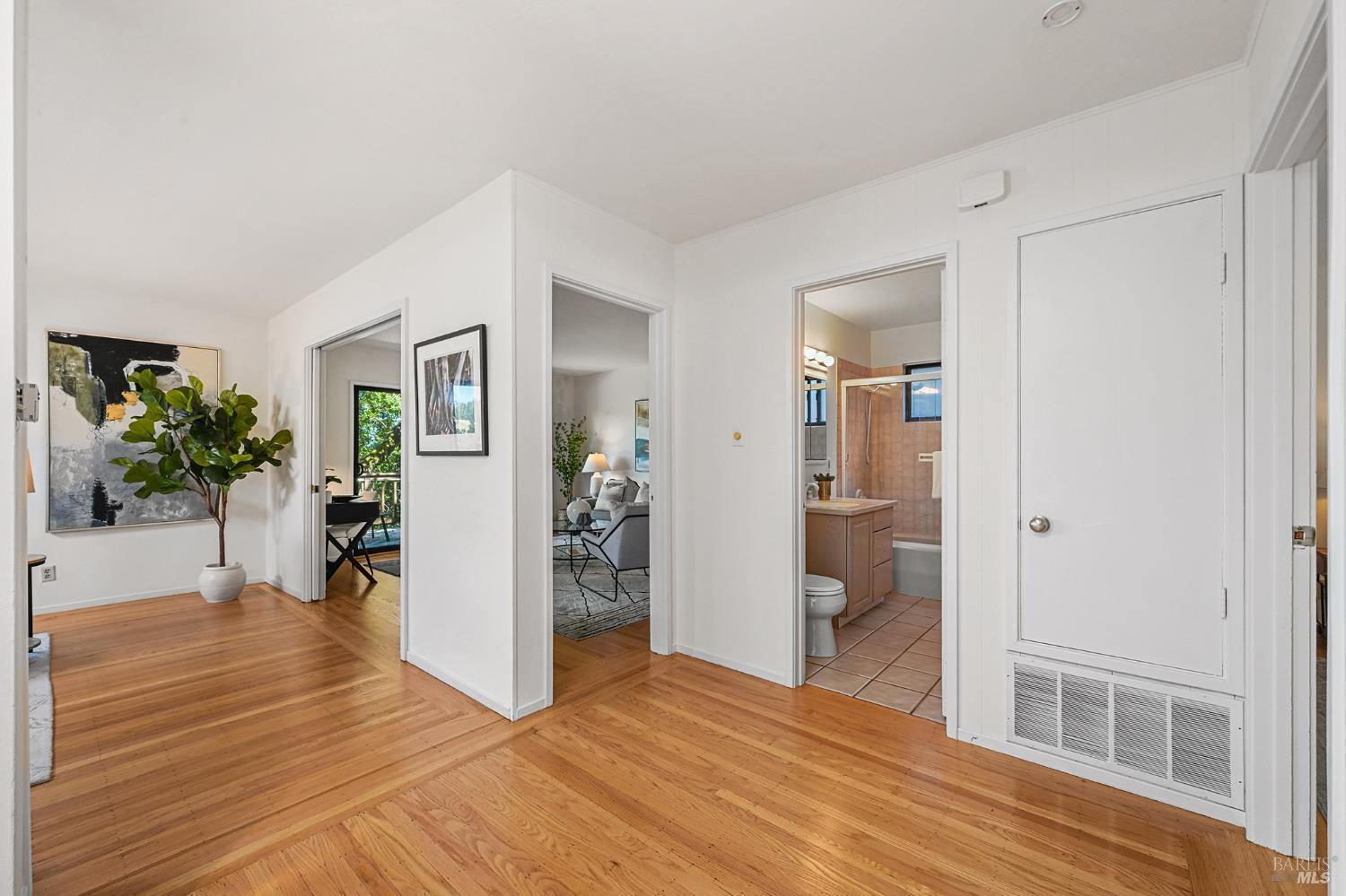 Detail Gallery Image 24 of 61 For 37 Manzanita Rd, Fairfax,  CA 94930 - 3 Beds | 2 Baths